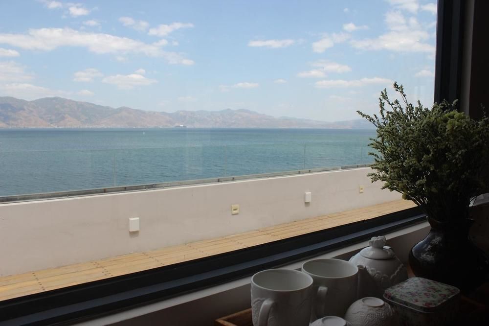 Dengchuan Magpies Habitat Erhai Resort Hotel מראה חיצוני תמונה