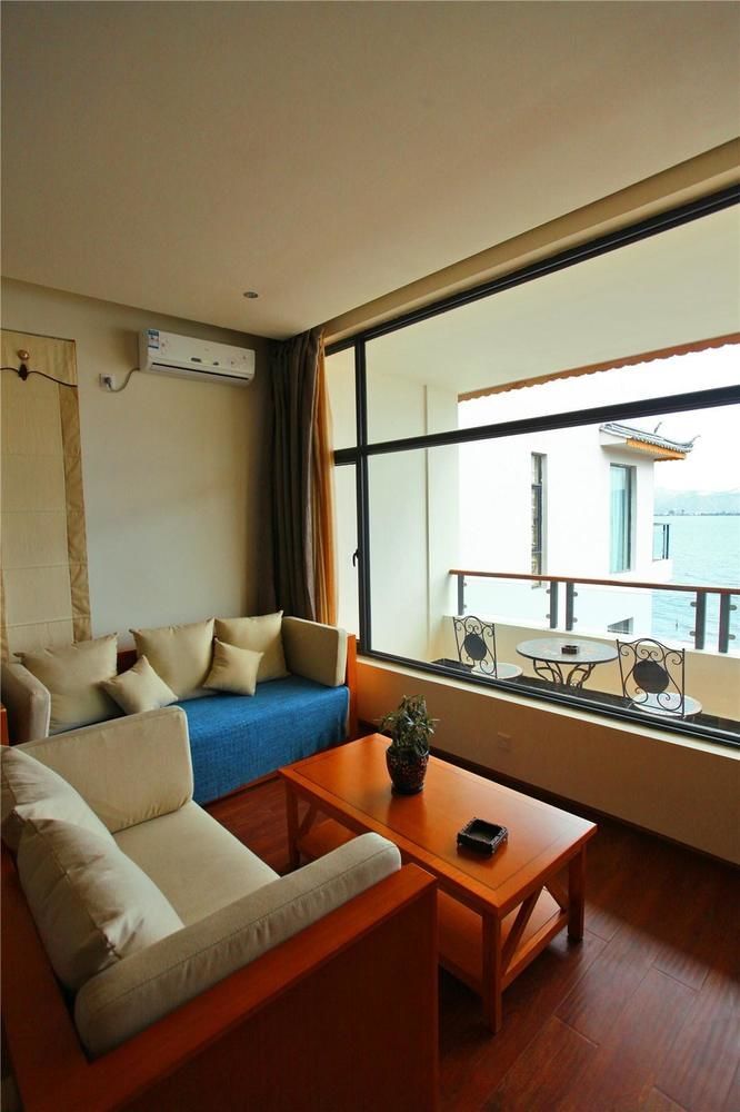 Dengchuan Magpies Habitat Erhai Resort Hotel מראה חיצוני תמונה