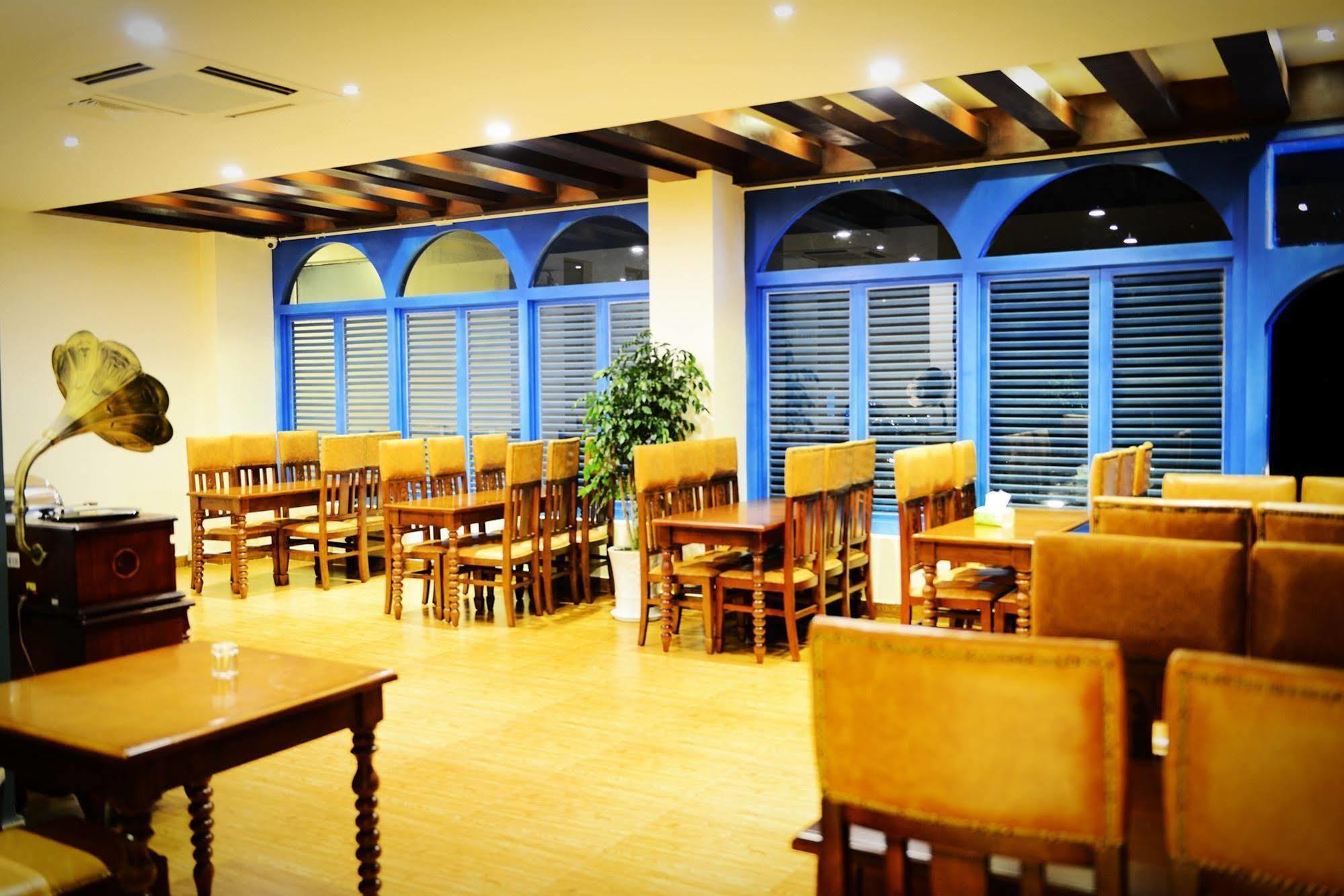 Dengchuan Magpies Habitat Erhai Resort Hotel מראה חיצוני תמונה