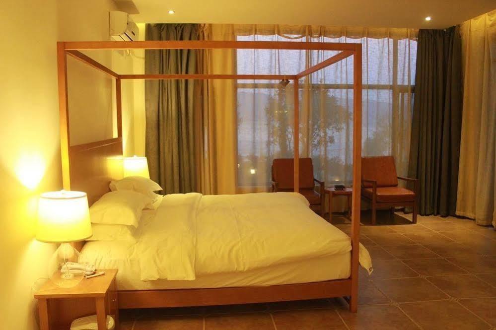 Dengchuan Magpies Habitat Erhai Resort Hotel מראה חיצוני תמונה